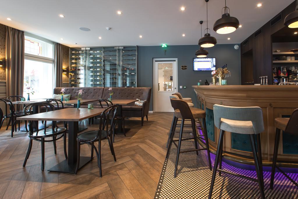 Brasserie-Hotel Antje Van De Statie Веерт Екстериор снимка