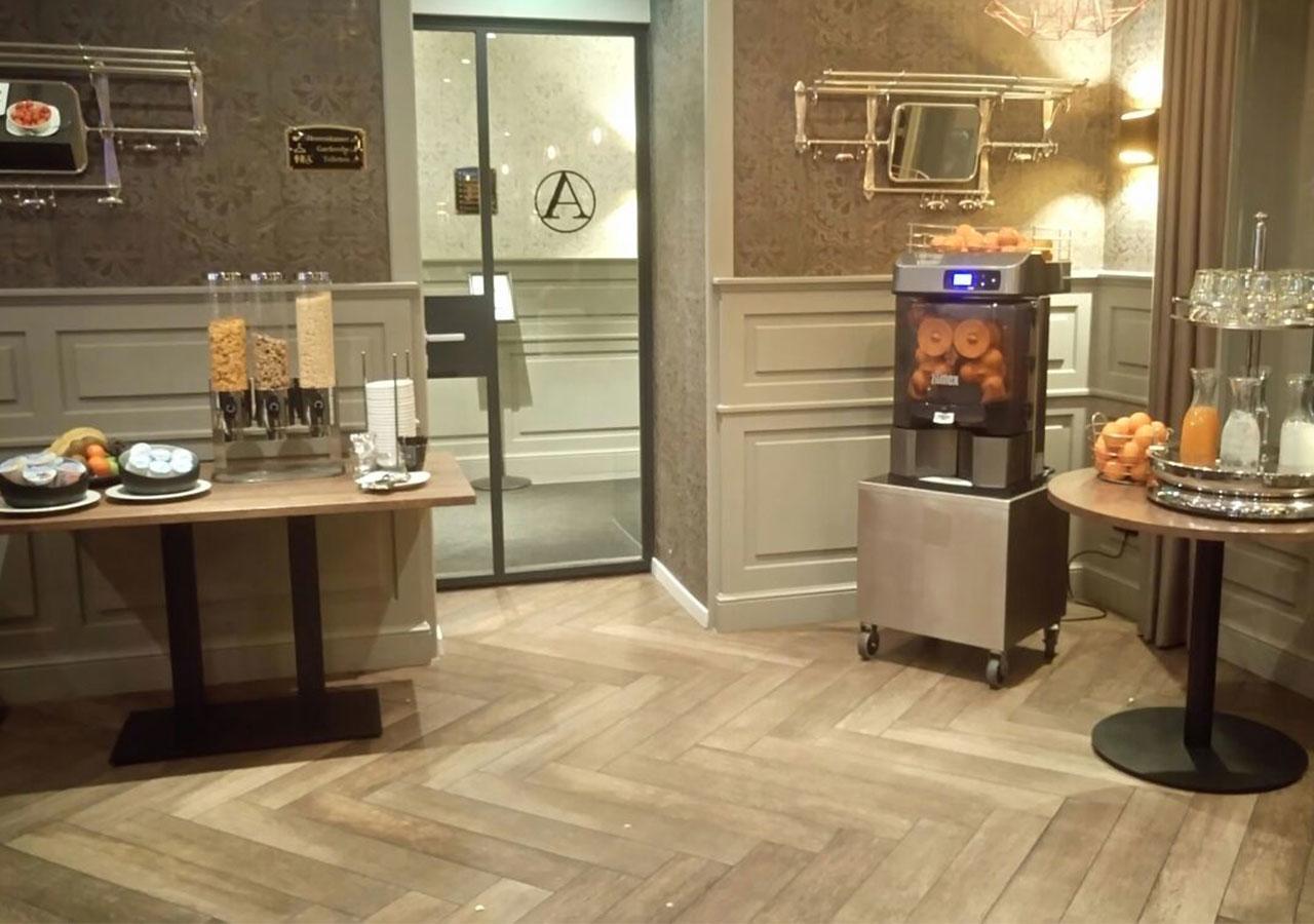 Brasserie-Hotel Antje Van De Statie Веерт Екстериор снимка