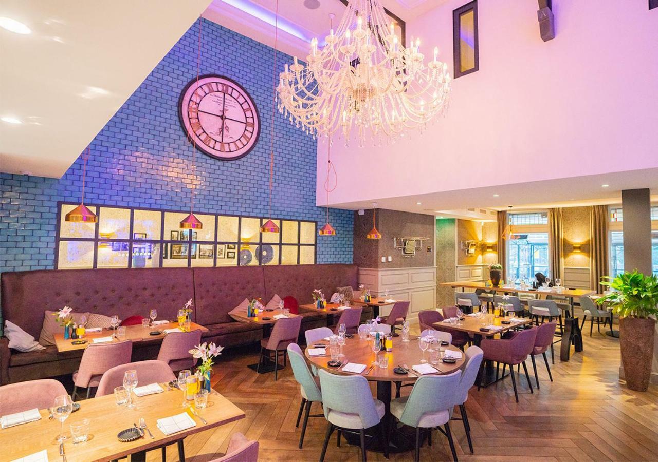 Brasserie-Hotel Antje Van De Statie Веерт Екстериор снимка